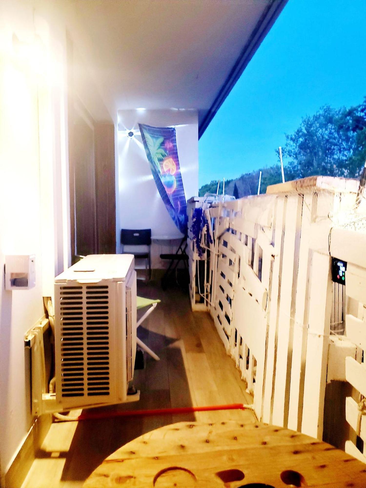 Air-conditioned Residential From 1 To 6 - Bathtubs In - Wifi - Kitchen - Laundry - Self-arrival - Parking Avignon